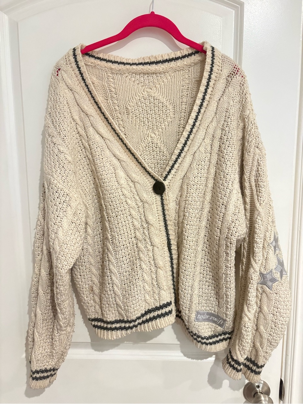 Taylor Swift Cream Cable Knit Cardigan with Dark Trim